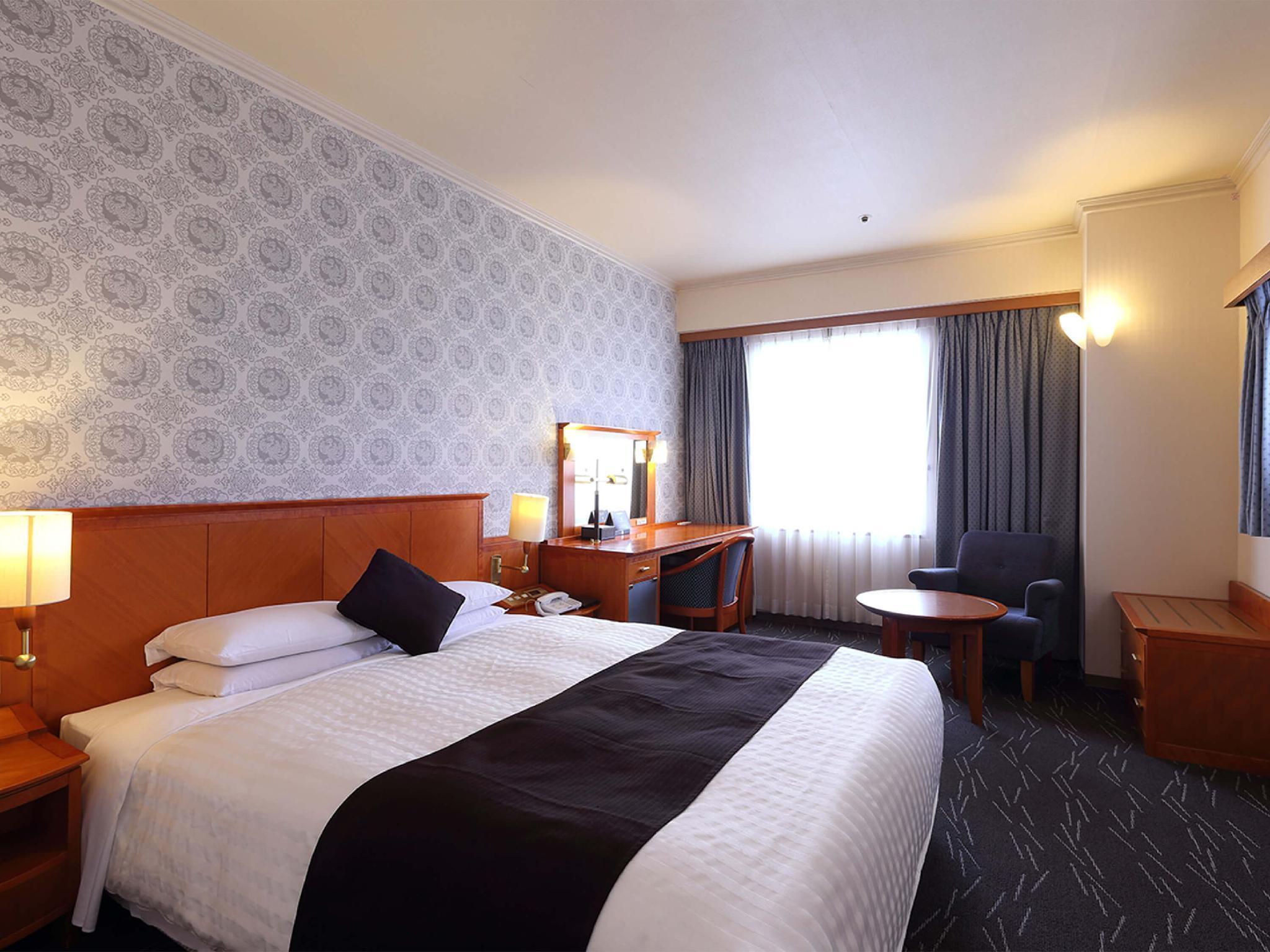 Nishitetsu Grand Hotel 4*